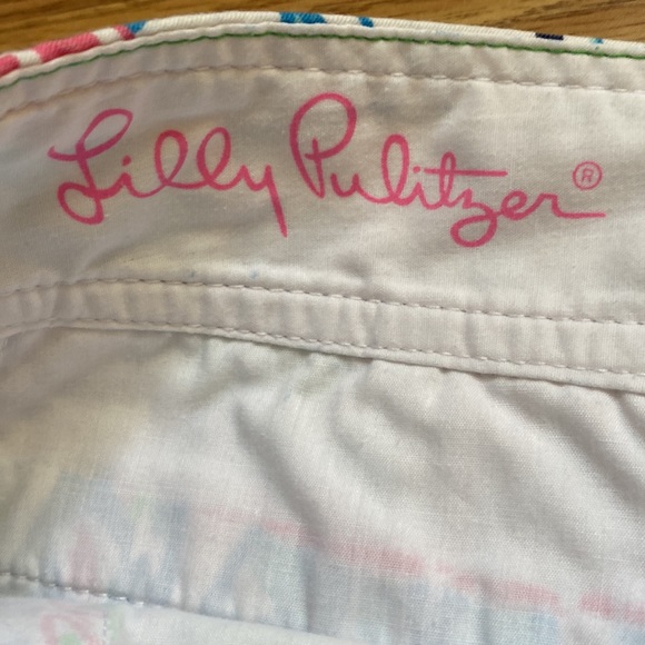 Lilly Pulitzer shorts size 4 - Picture 3 of 8